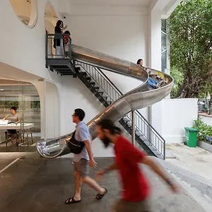 2* Hotel Meander Saigon
